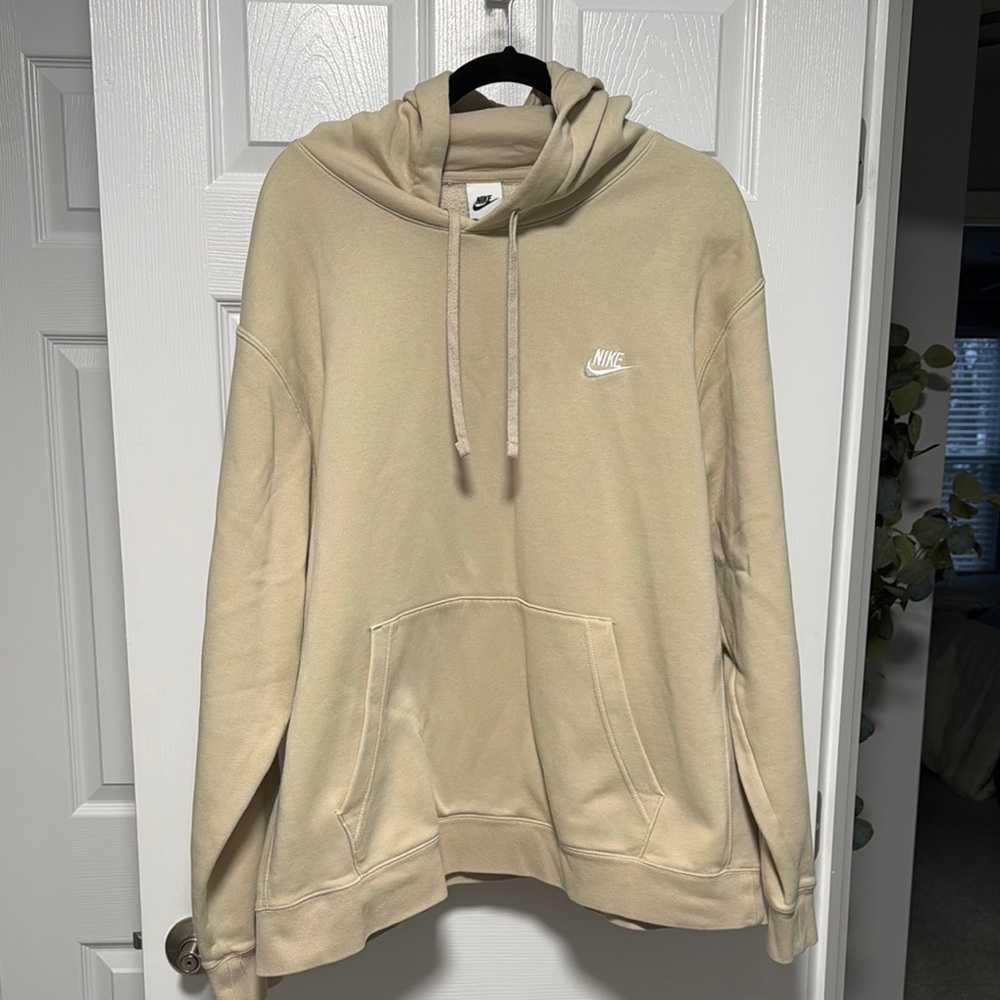 Nike Men's Beige Hoodie Sweater (BG)
